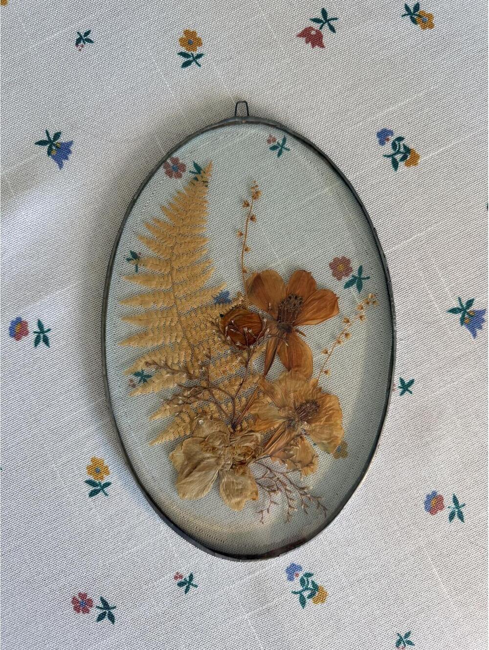 Vintage Pressed Flower Wall Hanging 9"x 6" | Oval Glass Frame Botanical Art